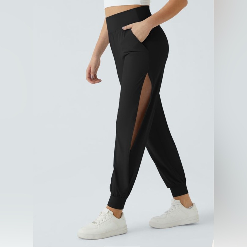 HALARA JOGGERS Breeze have slit up side Black Size S 88% Nyl…